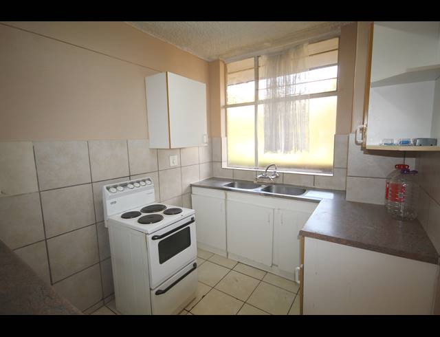 3 BEDROOM APARTMENT FOR SALE IN SINOVILLE